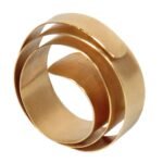 Spiry ring in 18K Gold