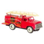 Μεταλλικό πυροσβεστικό όχημα