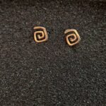 Ασημένια Καρφωτά Σκουλαρίκια Τετράγωνη Σπείρα