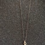 Κολιέ με Ασημένια Τετράγωνη Σπείρα και Αλυσίδα από Οξειδωμένο Ασήμι